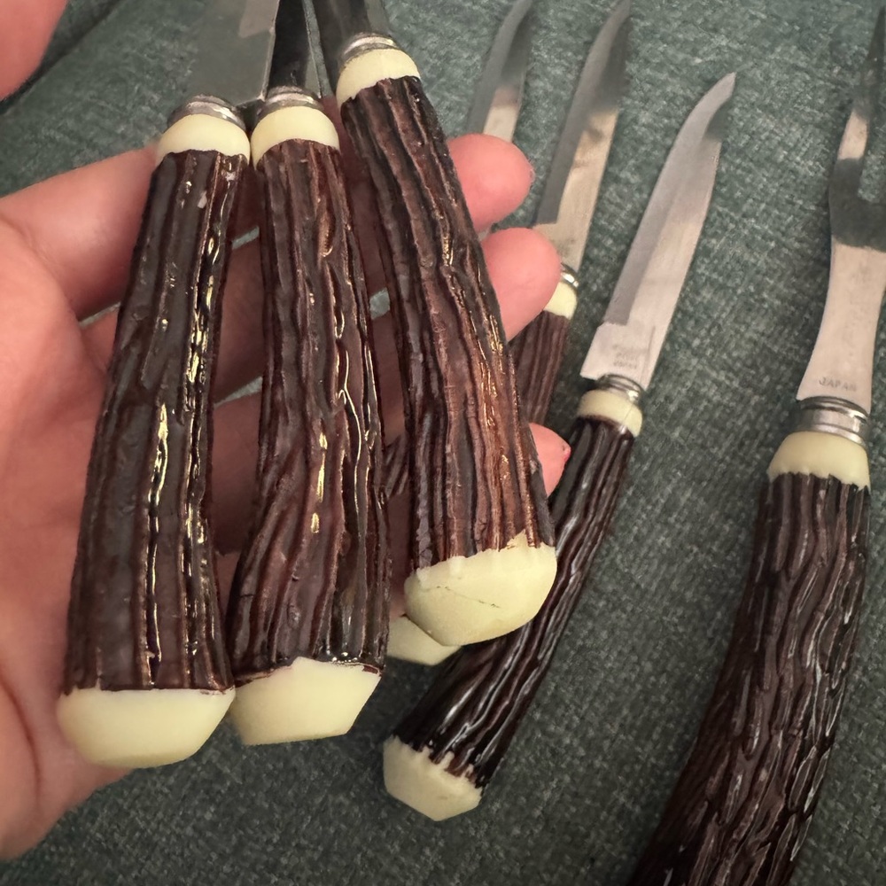 Vintage faux deer antler steak knives & fork - Picture 4 of 5